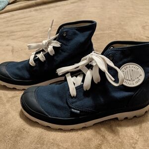 Palladium boots